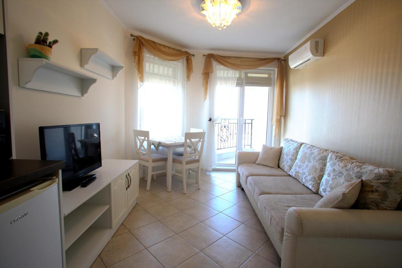 Villa Livia Boutique Apartments Ravda Exterior foto